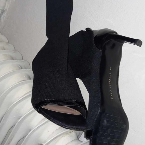 Zara women's shoes size 40 used, black sock style
