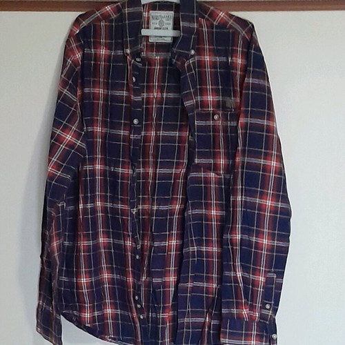 Nukutavake Teen Shirt like new, multicolor, ages 14-16
