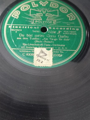 Gramophone record used, 1930s