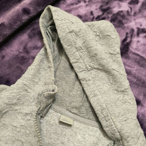 Alouette clothing set like new, 9-12 months, grey with pockets and zipper