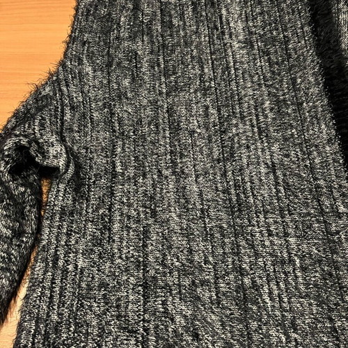 Sweewe poncho like new, black and white, warm and soft