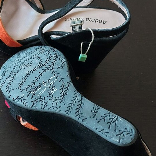 Andrea Bernes sandals like new, multicolor, size 36