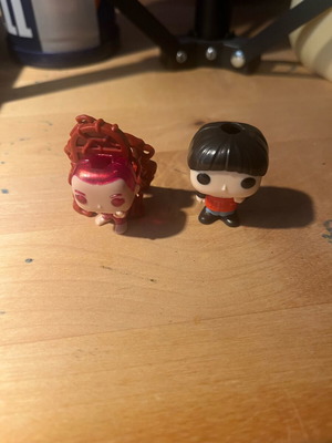 Stranger Things φιγούρες Eleven upside down και Will με βάση στήριξης κινητού καινούργιες