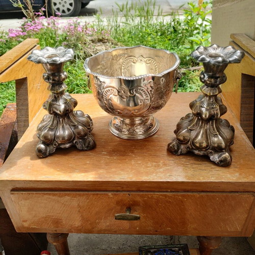 Table set with bowl and two antique silver-plated candlesticks like new