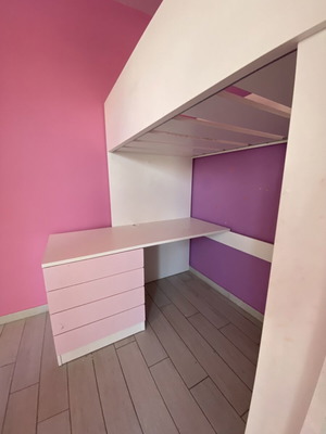 Bunk bed with desk like new