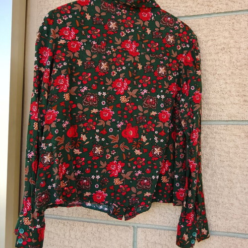 SheX vintage floral women's shirt, size S