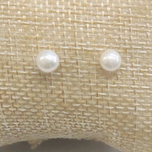 Earrings made of steel with natural pearls new, white