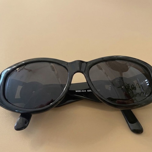 Gianni Versace Vintage Sunglasses MOD.424 COL.852 BK used, black