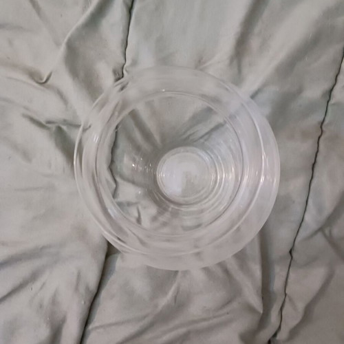 Glass vase 18cm like new