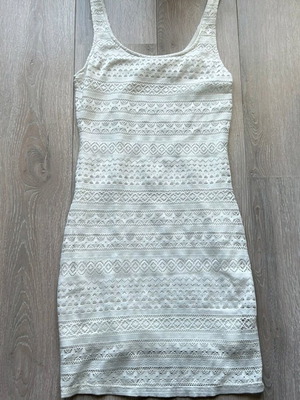 Bershka women's dress like new, white with pattern, size M