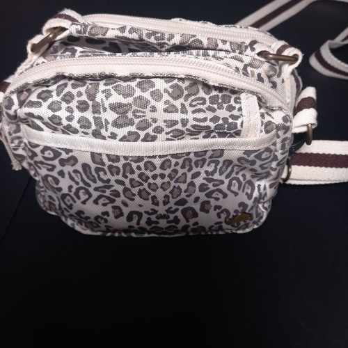 Carpisa women's fabric shoulder bag like new