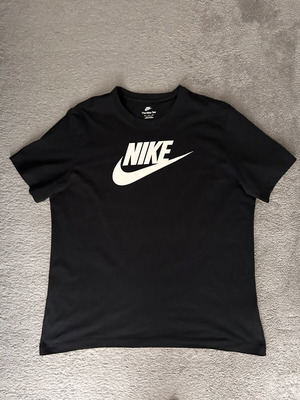 Nike Sportswear Icon Futura T-shirt XXL, black