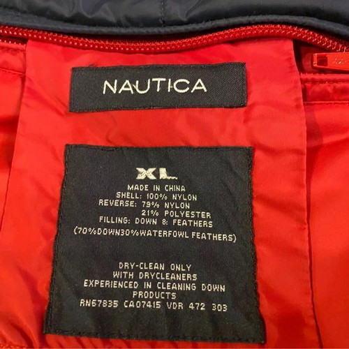 Nautica sleeveless jacket double sided XL like new, down and feather