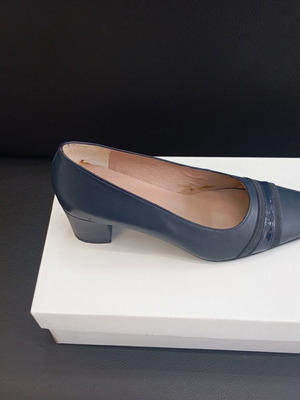 Milaneza blue pumps with 6 cm block heel, genuine leather