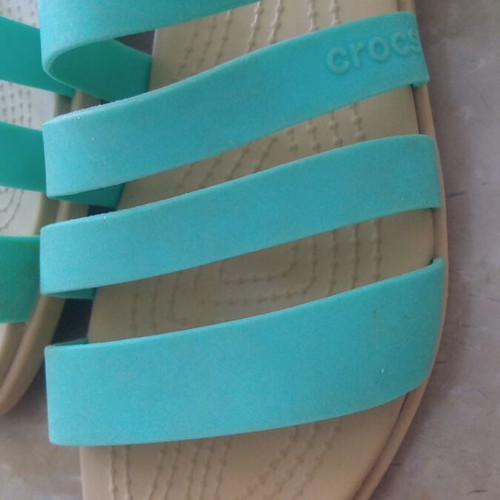 Crocs Tulum Strappy Sandals like new, mint color, size W7 (37-38)