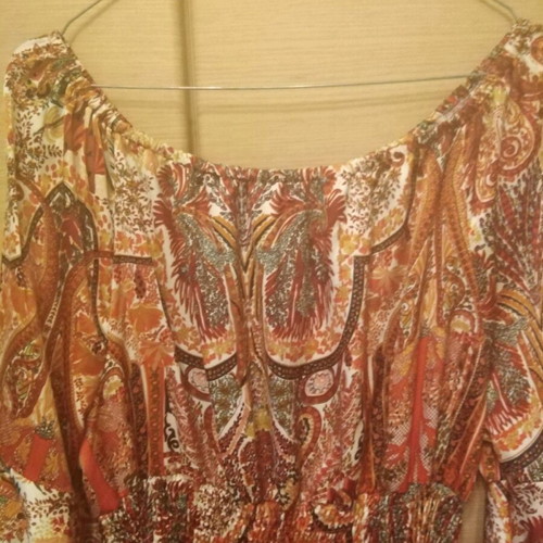 Dress like new, size L/XL, with unique sleeve