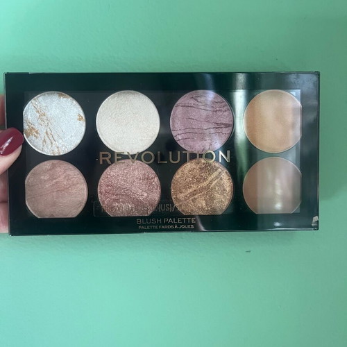 Revolution blush palette new with 8 shades golden sugar