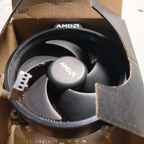 AMD Ryzen 3 2200G processor with cooler