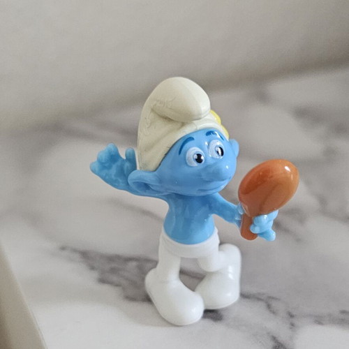 Smurf collectible figure Kinder 2013 like new