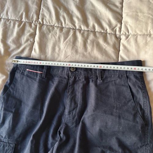 Βερμούδα Tommy Hilfiger σαν καινούργια, ανδρική, μπλε, με τσέπες