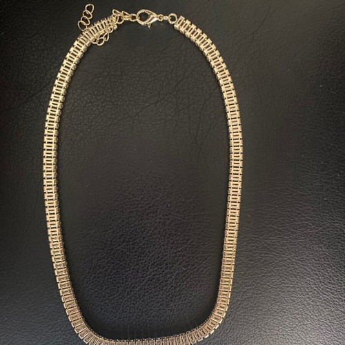 Riviera choker necklace in gold tone like new