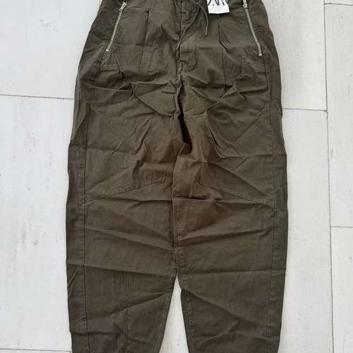 Zara women's khaki jogger pants Small new with tags
