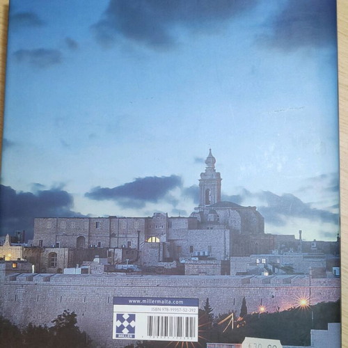 Malta photography book like new, English