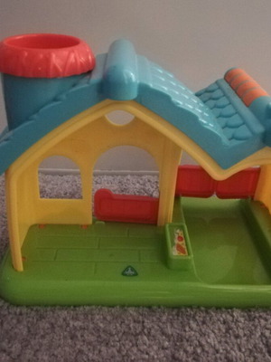 Farm toy used with animal sounds for children