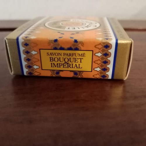 Vintage collectible Roger & Gallet set used, 2 items