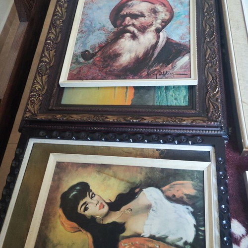 Paintings, various, Thessaloniki Airport area
