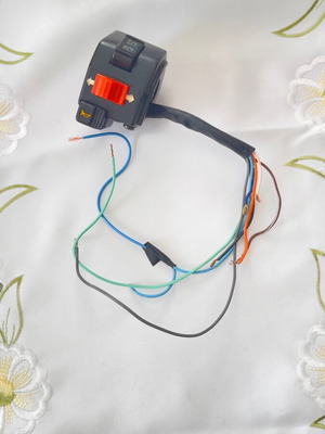 Motorcycle switch used for lights, indicators, and horn