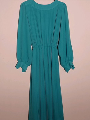 Petrol dress with pleats like new, long, synthetic