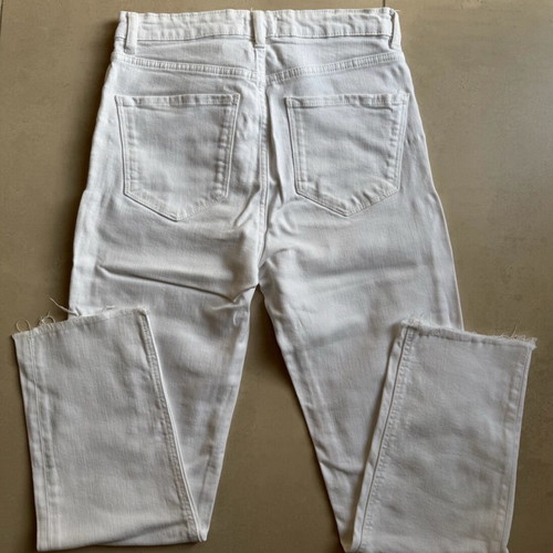 Zara White Jean Like New Size 38
