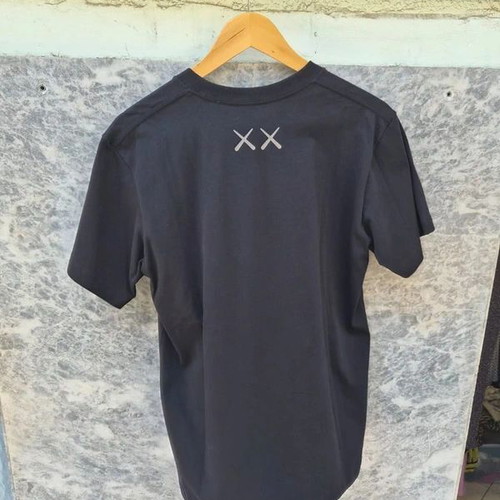 Uniqlo UT x KAWS Graphic Tee Black Size S New