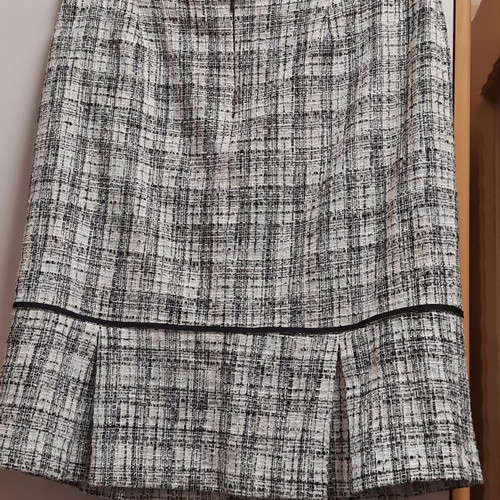 VS Collection women's suit used, classic black and white tweed check