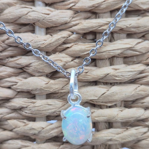 Ethiopian Opal Silver 925 Necklace new, 5 carat gemstone