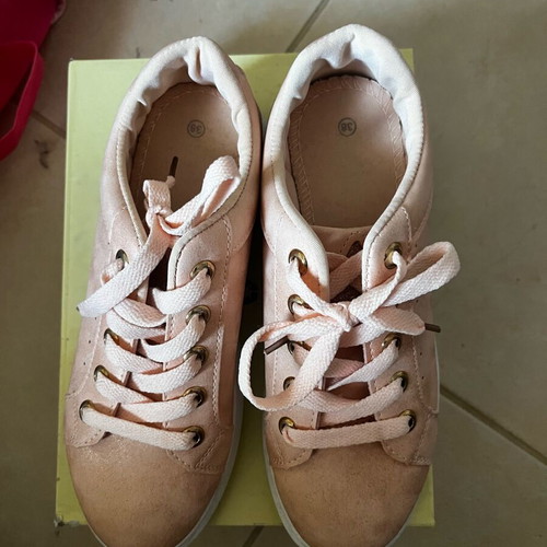 Seven Low sneakers new, size 38