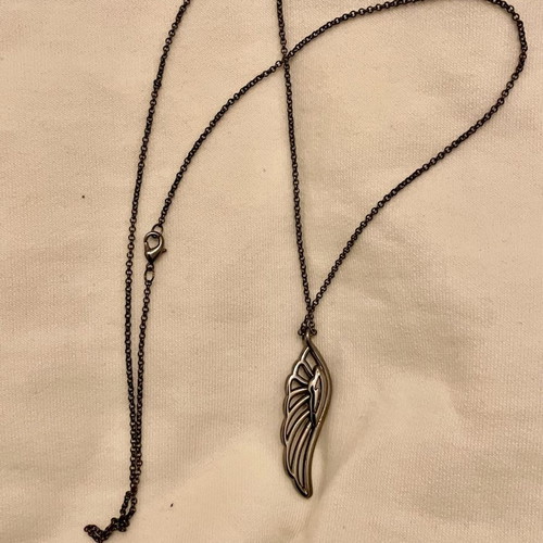 Feather necklace new from Patsea, stainless steel