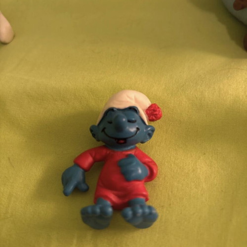 Schleich/Peyo Smurfs vintage figures with house