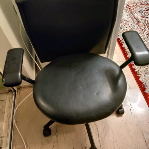 Leather office chair like new