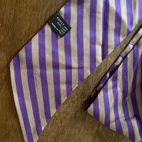 Gucci long silk skinny scarf purple beige gold like new