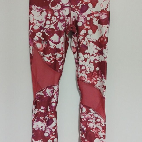 Under Armour leggings like new, size XS