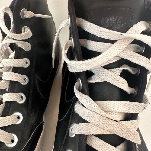 Nike men's sneaker like new, size 41, black bootie