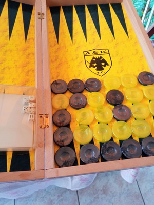 AEK Tavli backgammon board