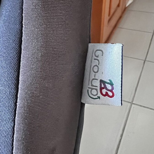 Chicco Gro-Up 123 Car Seat like new, 9-36 kg Black Night