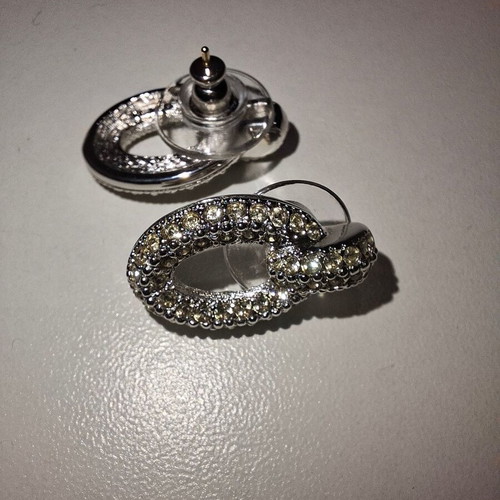 Christian Dior vintage earrings with crystals 14K gold post like new