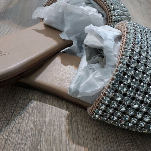 Flat sandals H&M new, size 39, silver with rhinestones