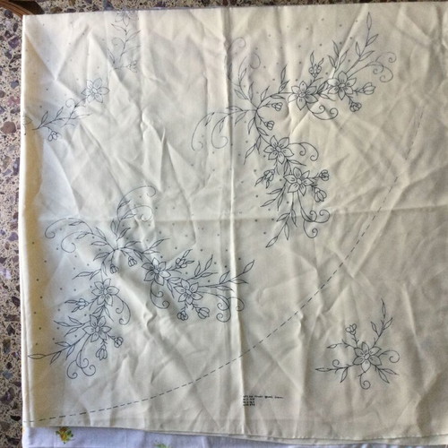 Vintage stamped large embroidery tablecloth like new, 174 x 182 cm