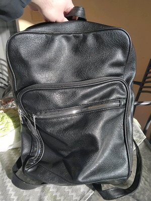 Τσάντα πλάτης unisex μαύρη σαν καινούργια