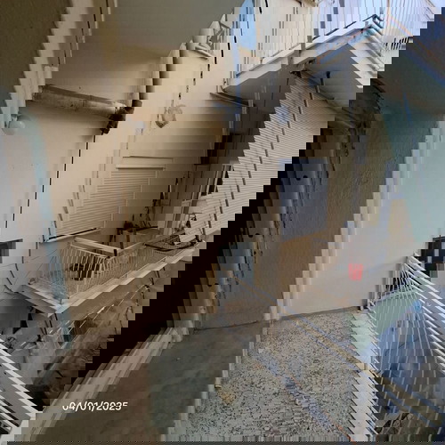 Διαμέρισμα γωνιακός 1ος όροφος 60 τμ στην Πετρούπολη με θέα και βεράντα